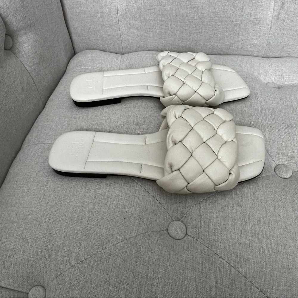 Marc Fisher NEW Sandal slide with braided leather strap. SIZE 10